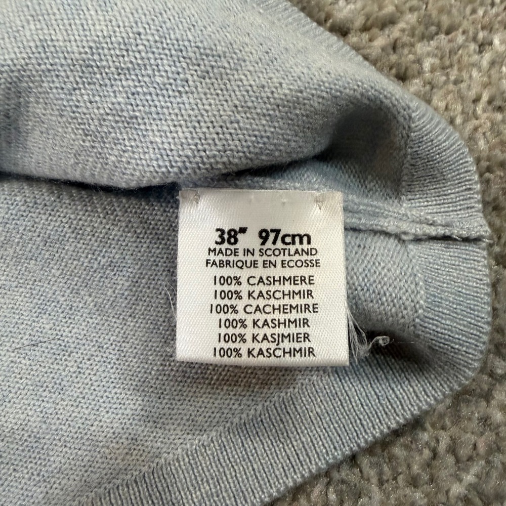 Brora 100% Cashmere‎ V-Neck Sweater Light Blue Made in Scotland Size 38 Pullover - Picture 3 of 7